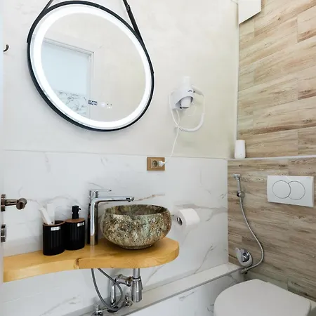 Zaram Apartmán *